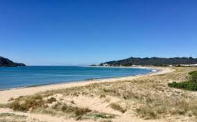 Narrow Neck Beach