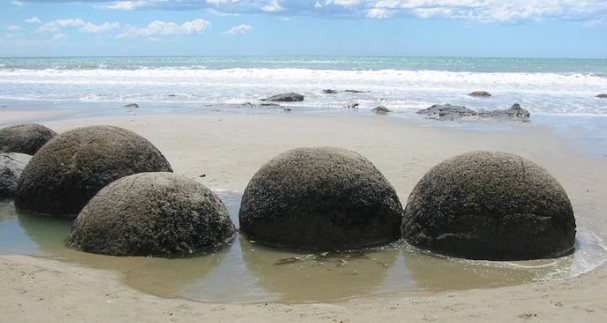 Moerak iBoulders